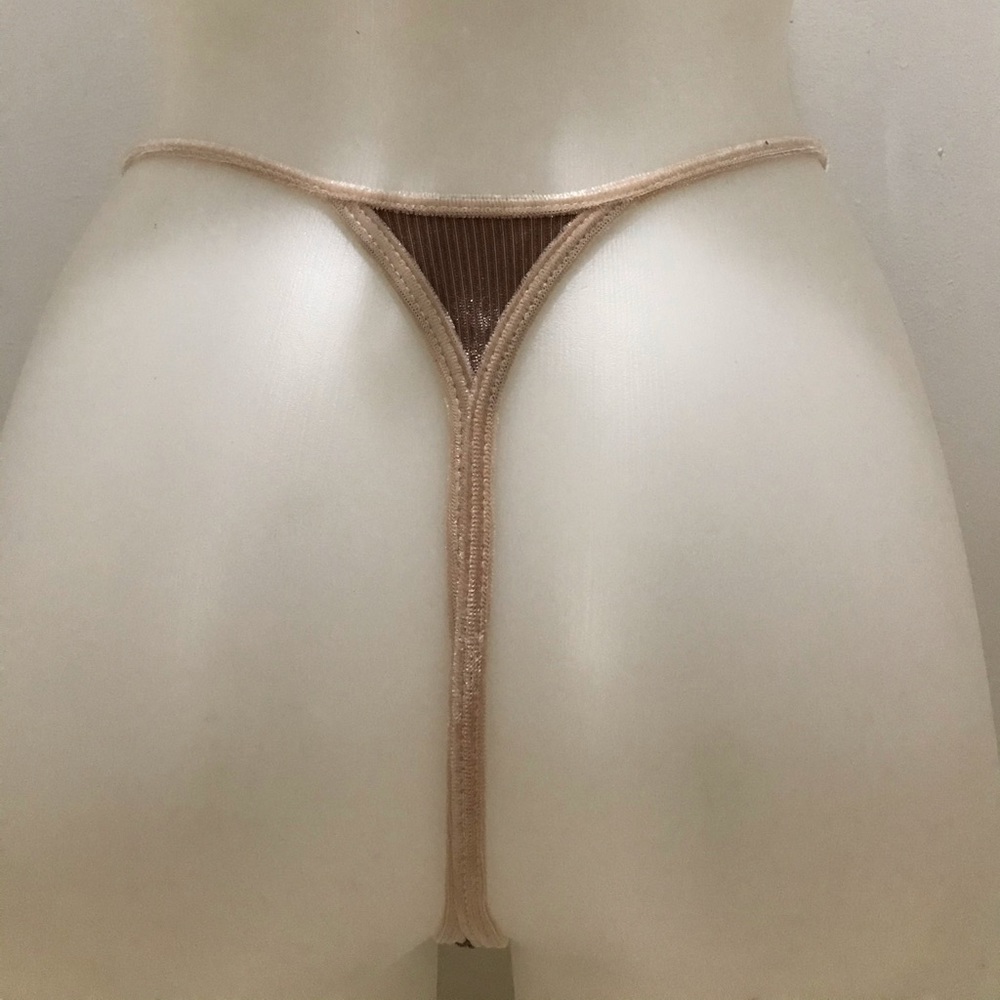 Bikini - Picture 6 of 6